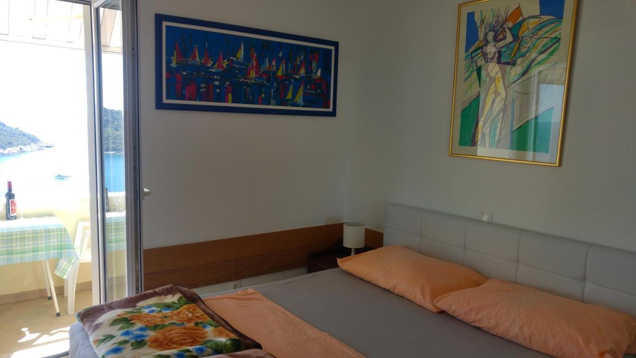 Nik 1 The Views Apartman *